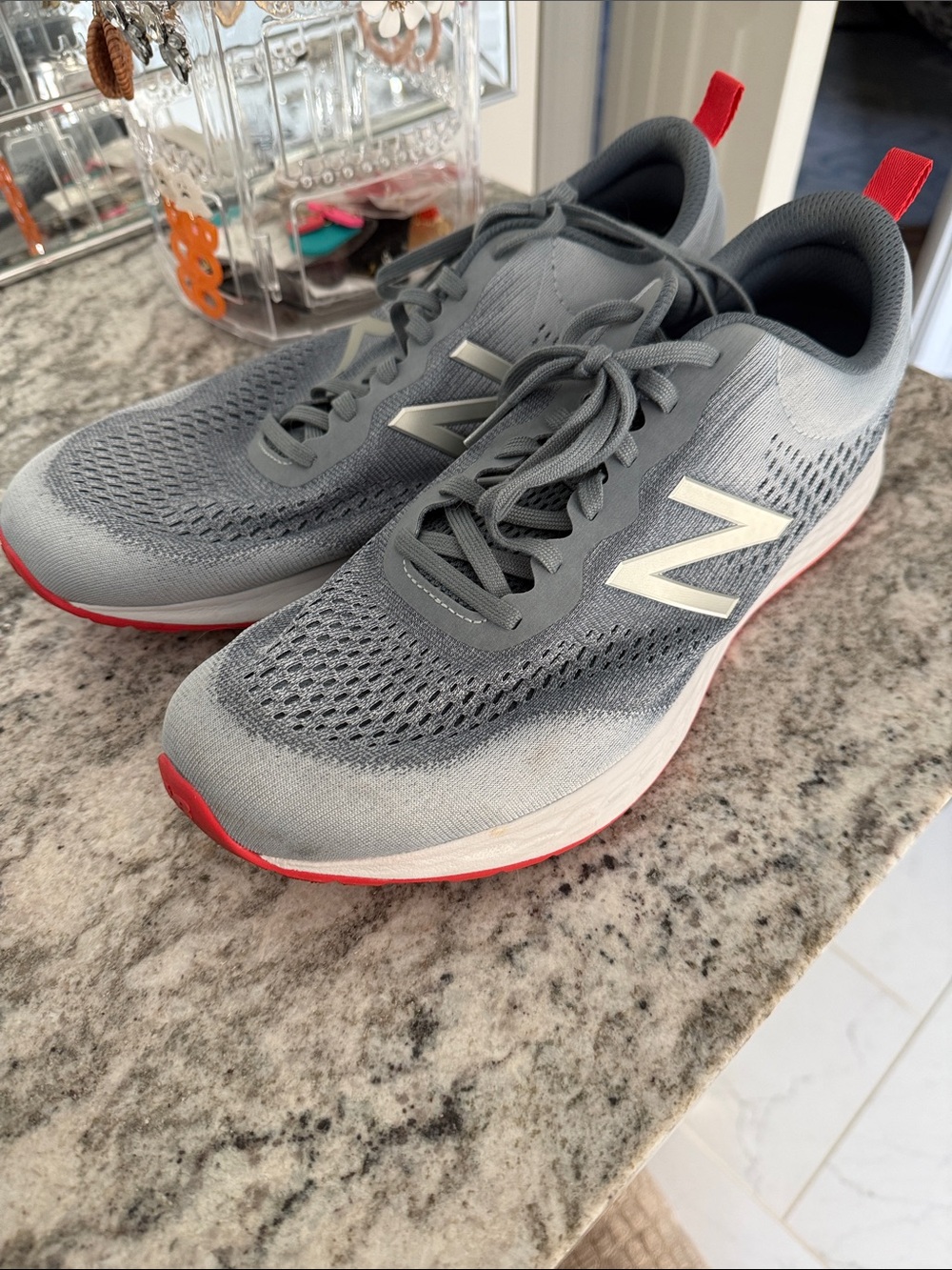 New Balance Men's Grey Knit Running Shoes with Red Accents size 13, 2e wide